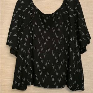 Cute Ava & Viv Black Tribal Flowy Shirt